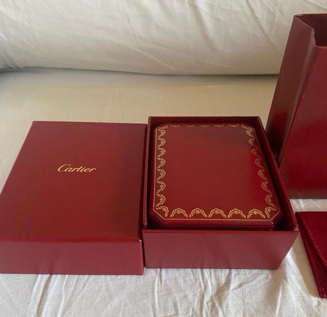 Caja regalo Cartier roja