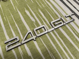 Insignia Volvo 240 GLT