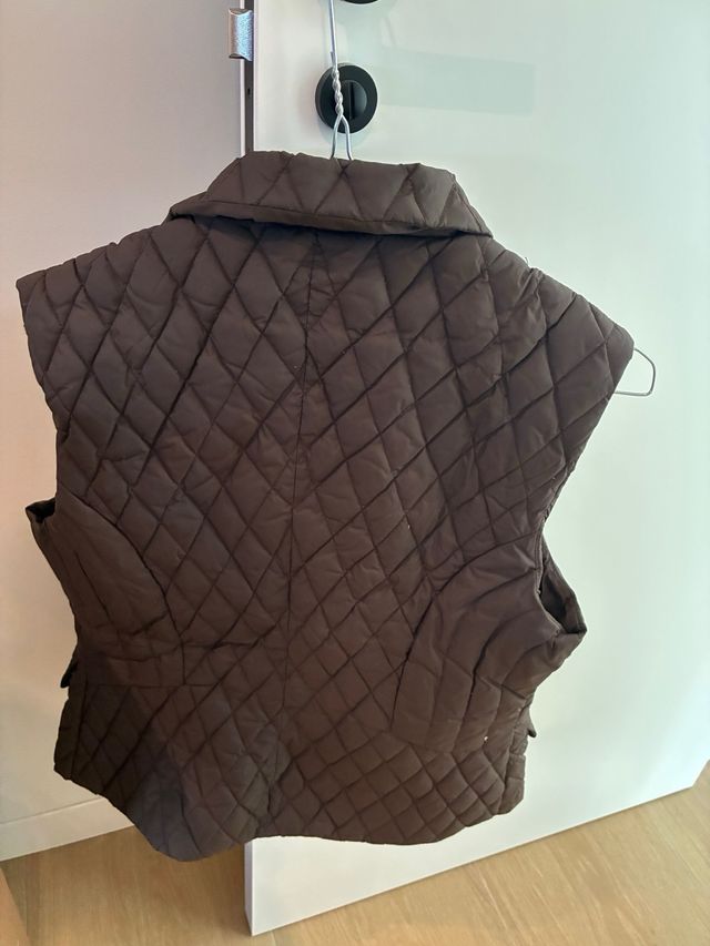 Chaleco La Martina marrón.