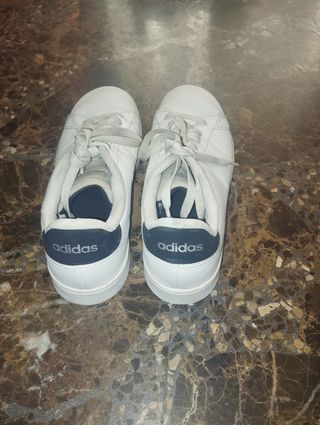 Zapatillas Adidas blancas