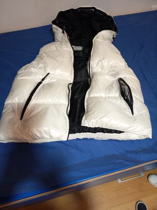 Chaleco Bershka blanco talla S