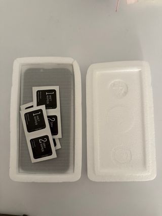 3 Fundas iPhone 13 Pro Max + 3 protectores