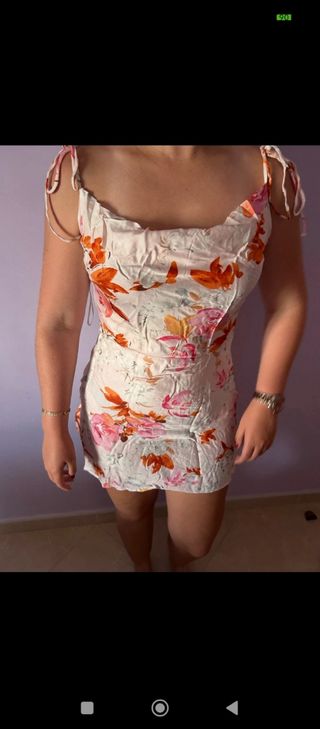 Vestido corto floral
