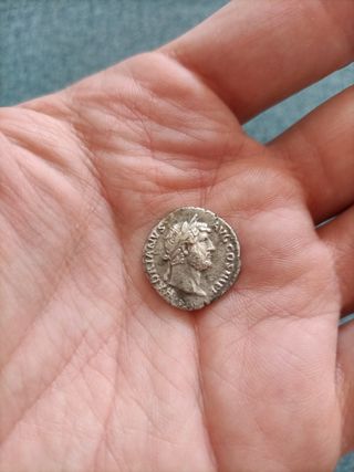Moneda romana Adriano