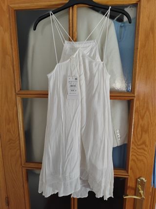 Vestido blanco bordado - nuevo