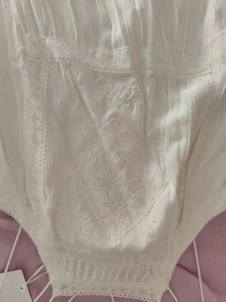 Vestido blanco bordado - nuevo