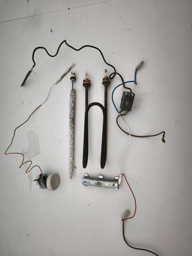 Piezas calentador Maxlor usadas