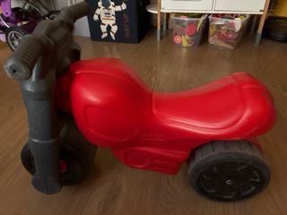 Moto Correpasillos Feber roja
