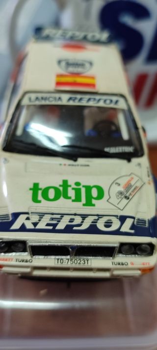 Coche Scalextric Lancia Delta