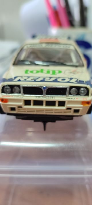 Coche Scalextric Lancia Delta