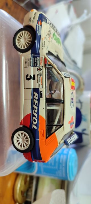 Coche Scalextric Lancia Delta