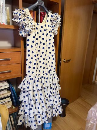 Traje Flamenca con mantoncillo a juego