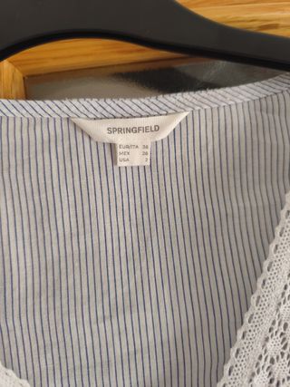 Blusa rayas azules y blancas