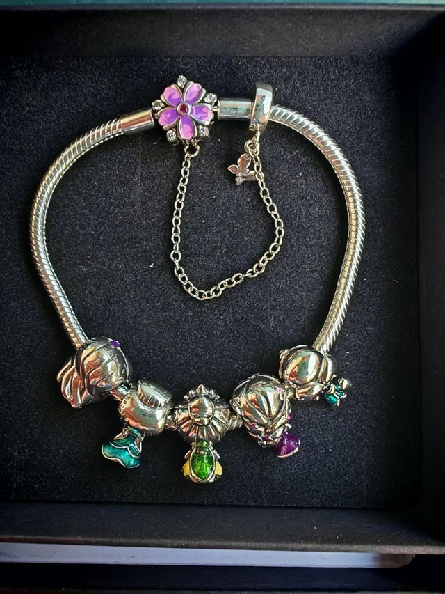 Pulsera Princesas Disney cierre flor plata