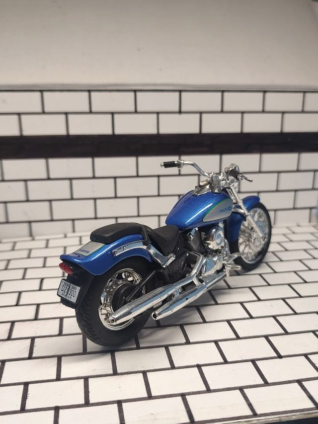 Yamaha XVS 650 DragStar - Moto Maisto