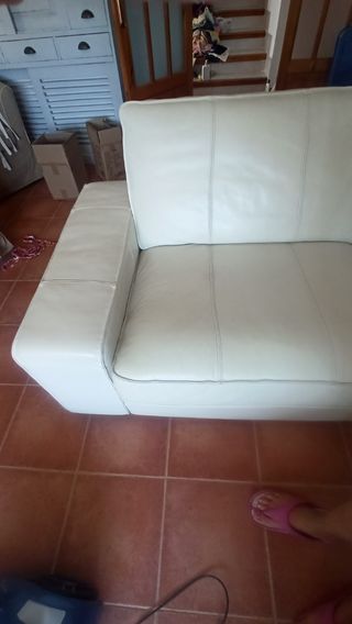 Sofá piel beig