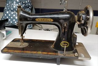 Máquina coser Hexagon antigua