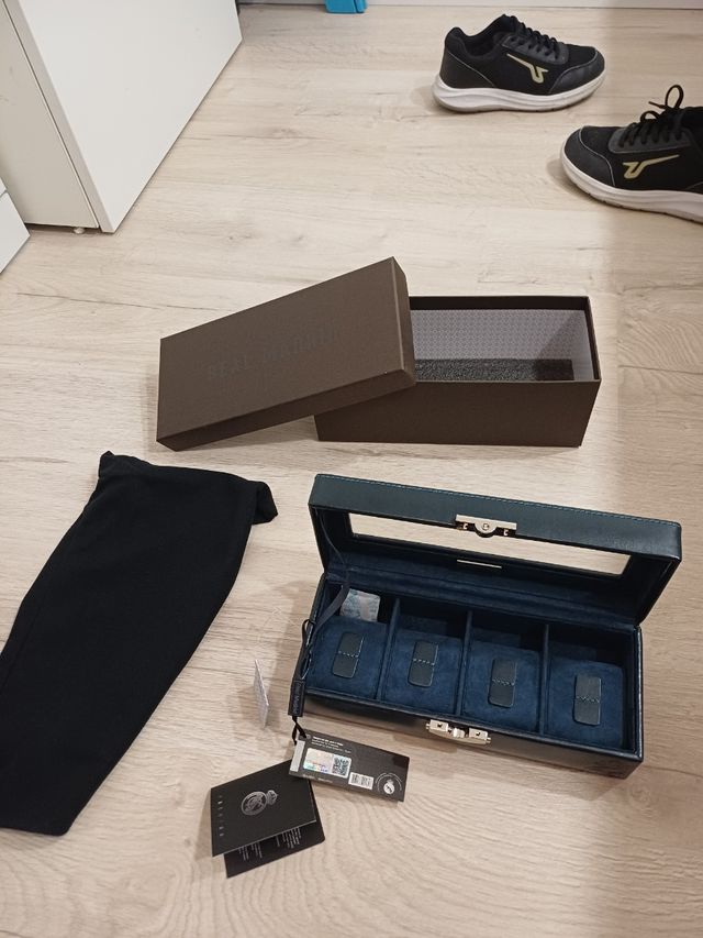 Estuche Relojes Real Madrid - 4 relojes