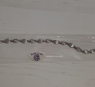 Pulsera plata ley 