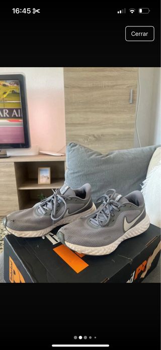Zapatillas Nike Revolution Gris