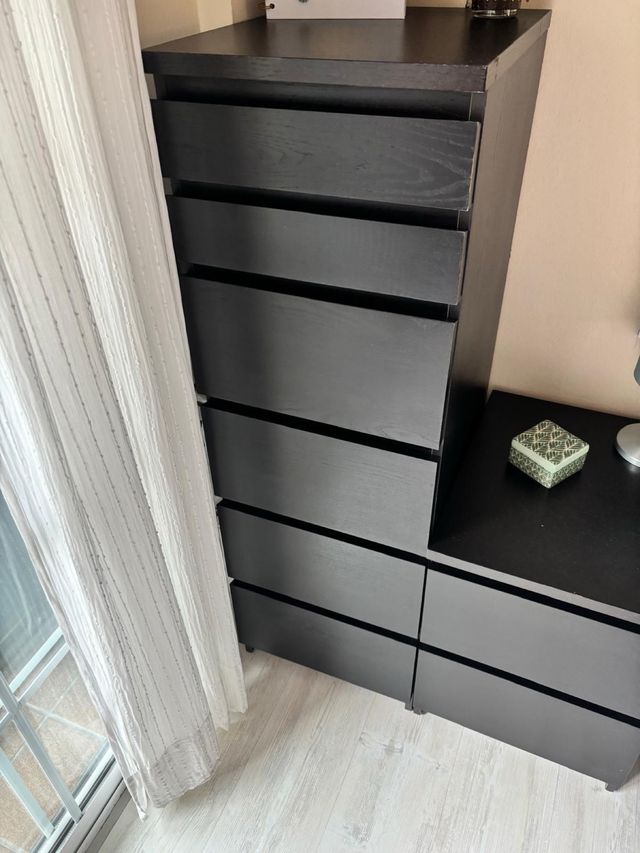 Mesita noche 5 cajones negra