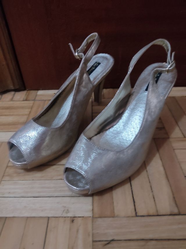 Zapatos suecos de tacón nro 39