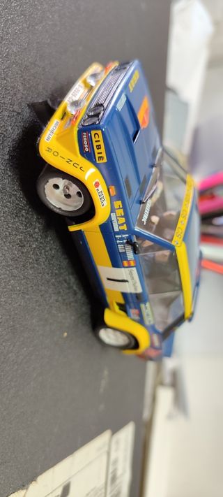 Coche Scalextric Seat 131
