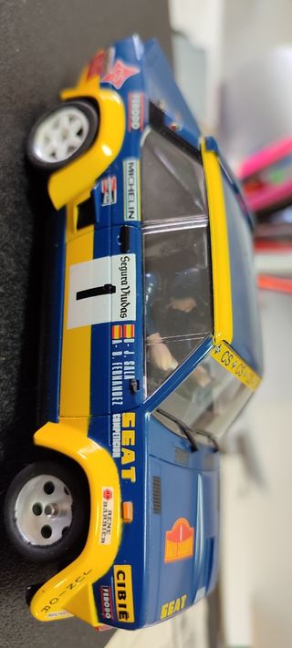 Coche Scalextric Seat 131