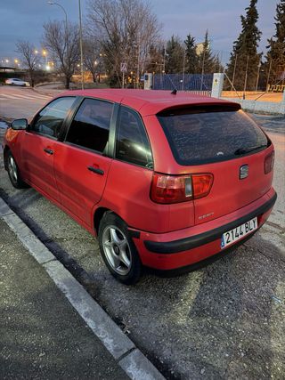 SEAT Ibiza 2001 SINIESTRO