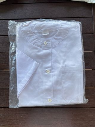 Traje sanitario TP con botones. Nuevo