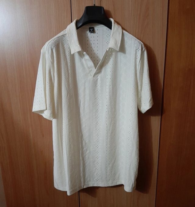 Maglia estiva bianca a V