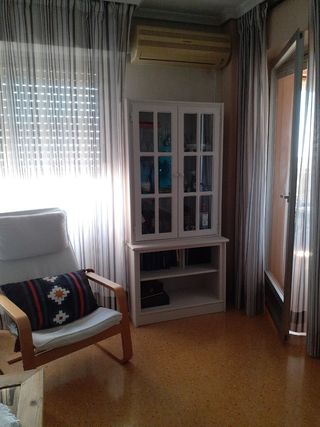 Mueble vitrina blanco - Madera y cristal