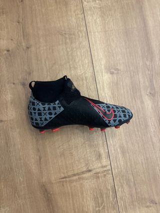 Nike Phantom x EA Sports - Fútbol