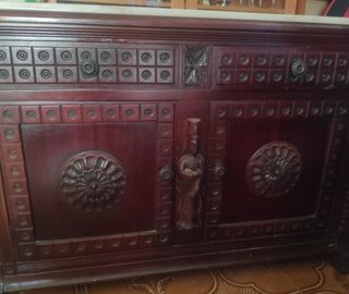 Aparador antiguo de madera