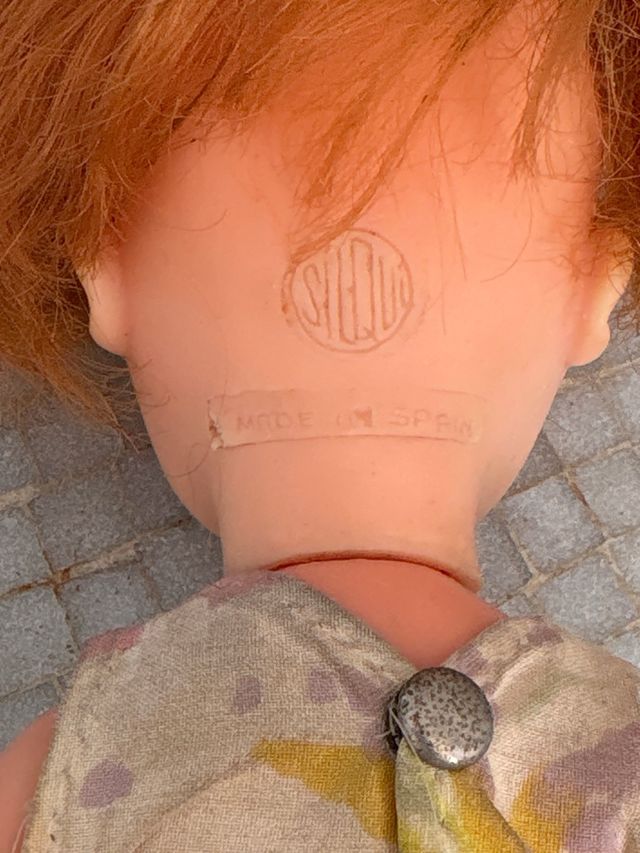 Muñeca antigua años 60-70