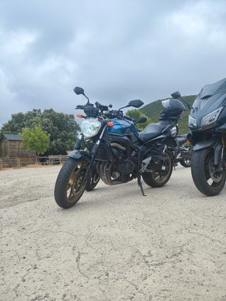 Yamaha Fazer FZ6N - Moto Azul
