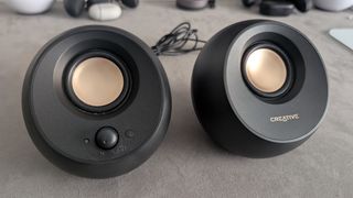 Altavoces Creative Pebble V3 2.0