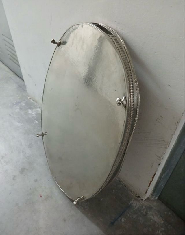 Bandeja ovalada plateada