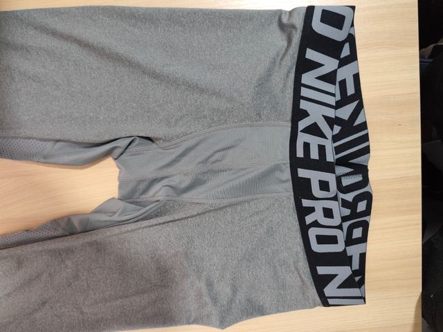 Mallas Nike Pro Hypercool Gris
