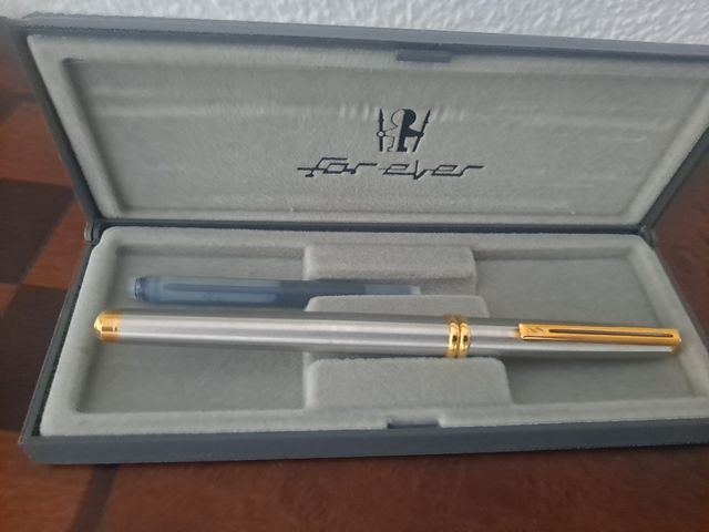 Pluma estilográfica Forever