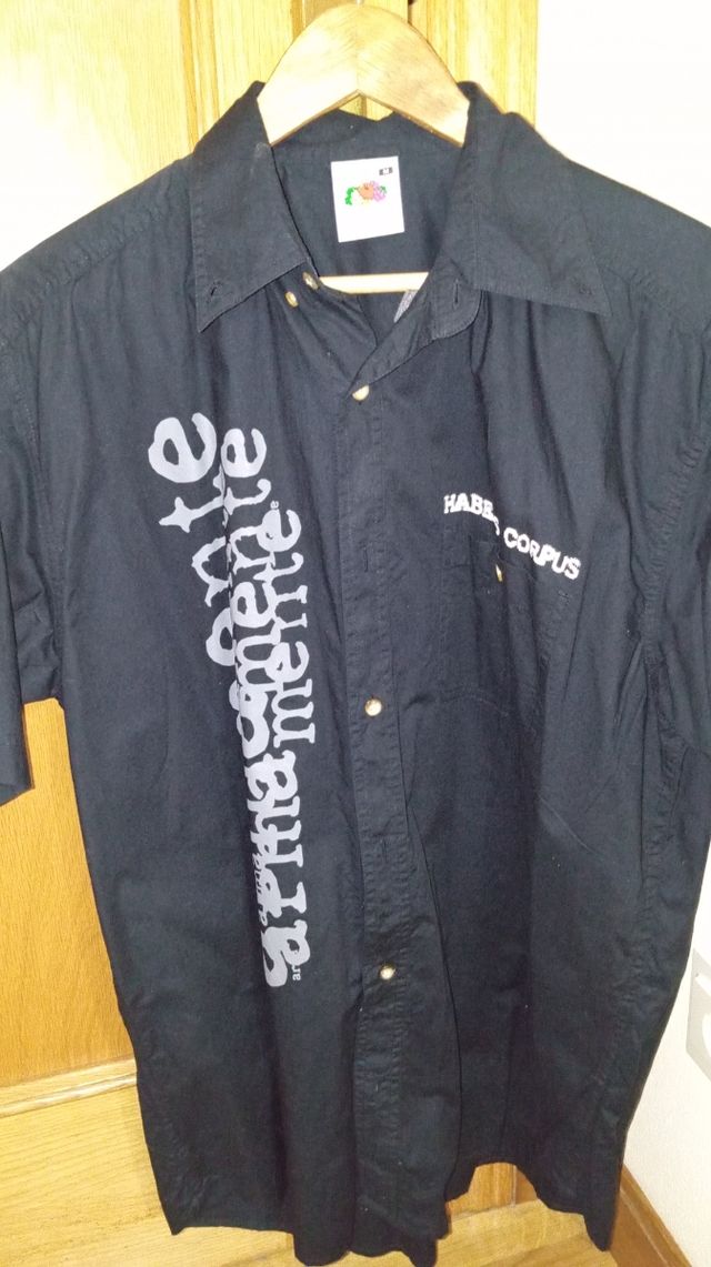 Camisa Habeas Corpus negra