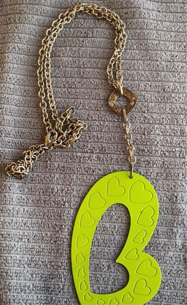 3 Colares com Pingentes