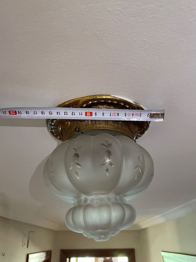 3 Apliques dorados con tulipas de cristal