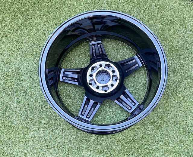 Llantas Originales Mercedes AMG 18" - Impolutas