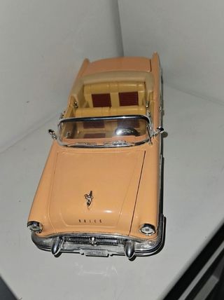 BUICK CENTURY CABRIO. AÑO 1958. ESCALA 1/18. NUEVO