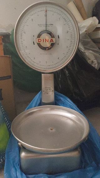 Balanza Dina antigua