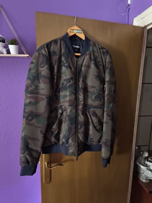 Cazadora bomber militar