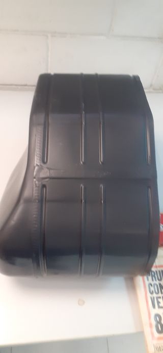 Depósito gasolina SEAT 600