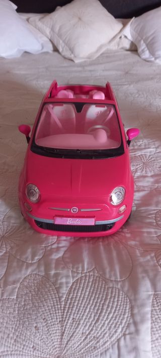 Auto rosa Barbie Fiat 500