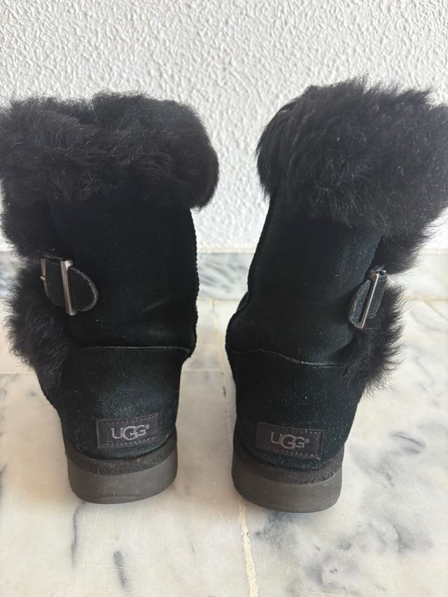 Botas UGG negras | Piel | Talla 38